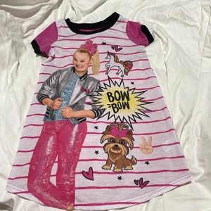 Nichelodeon S JoJo Siwa short sleeve 💯 polyester nightgown like new euc